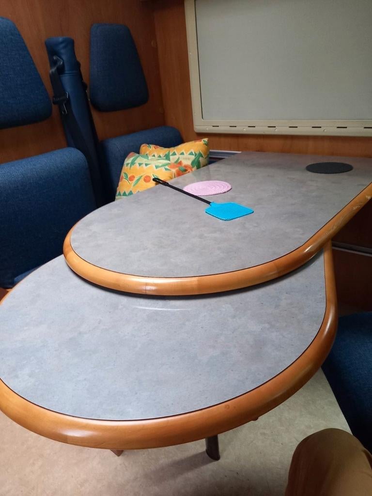 Uitschuiftafel Rapido camper, Ophalen, Gebruikt