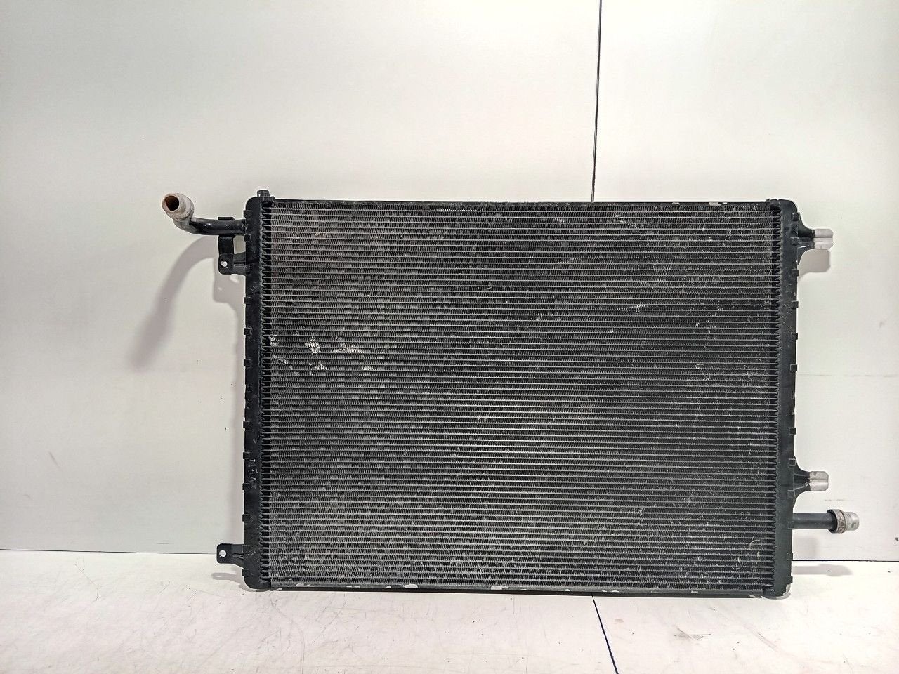 Radiateur Land Rover Evoque, Onderdelen@venauto.nl, Van der Ven Autorecycling B.V., Ettenseweg 76, 4706 PB Roosendaal, The Netherlands