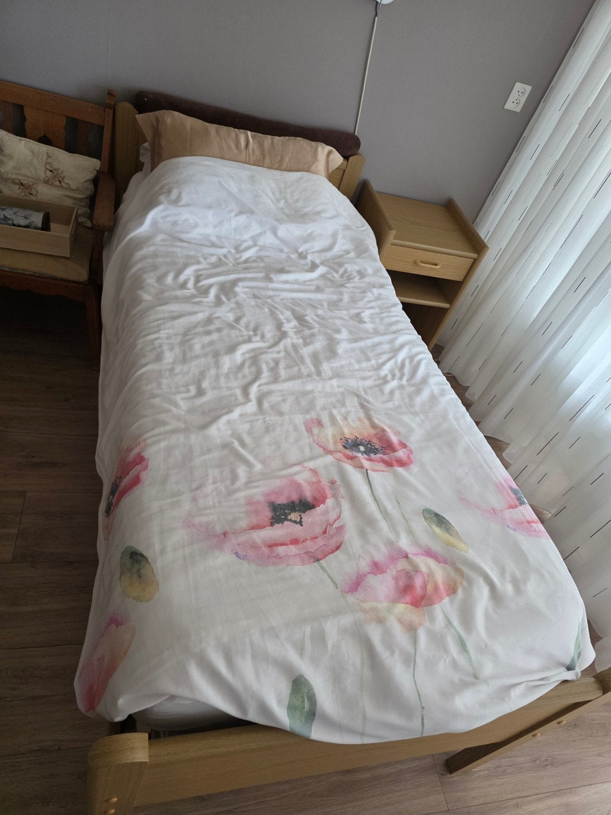 Compleet eenpersoonsbed met nachtkastje, Huis en Inrichting, Ophalen