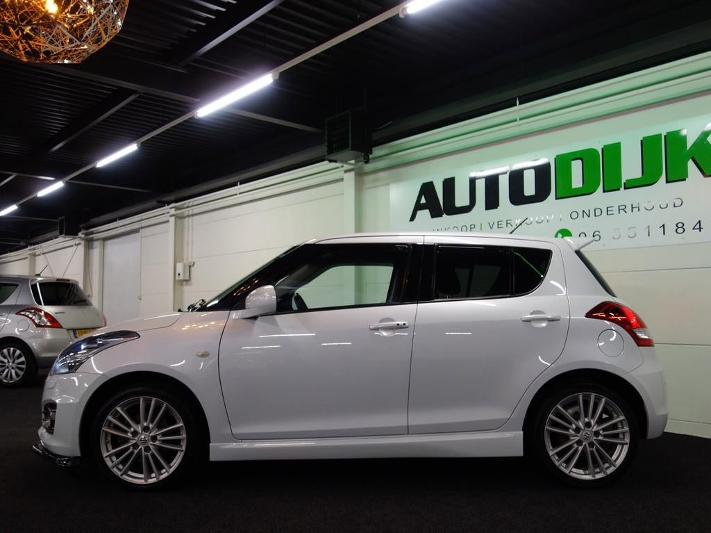 Suzuki Swift 1.6 Sport Xenon |*Carplay |6 STUKS |Nieuwstaat, Gebruikt, 4 cilinders, 400 kg, Bedrijf