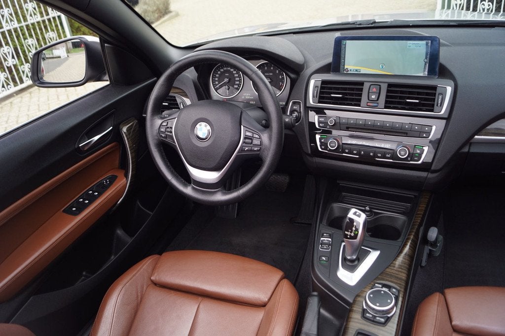 BMW 2-serie Cabrio 220i High Executive Luxury Autom Leder Sp, Auto's, BMW, Automaat, Achterwielaandrijving, Gebruikt, Euro 6