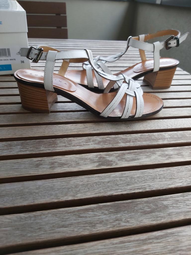 BeOriginal witte sandalen met hak maat 36, Ophalen, Wit, Sandalen of Muiltjes, Zo goed als nieuw