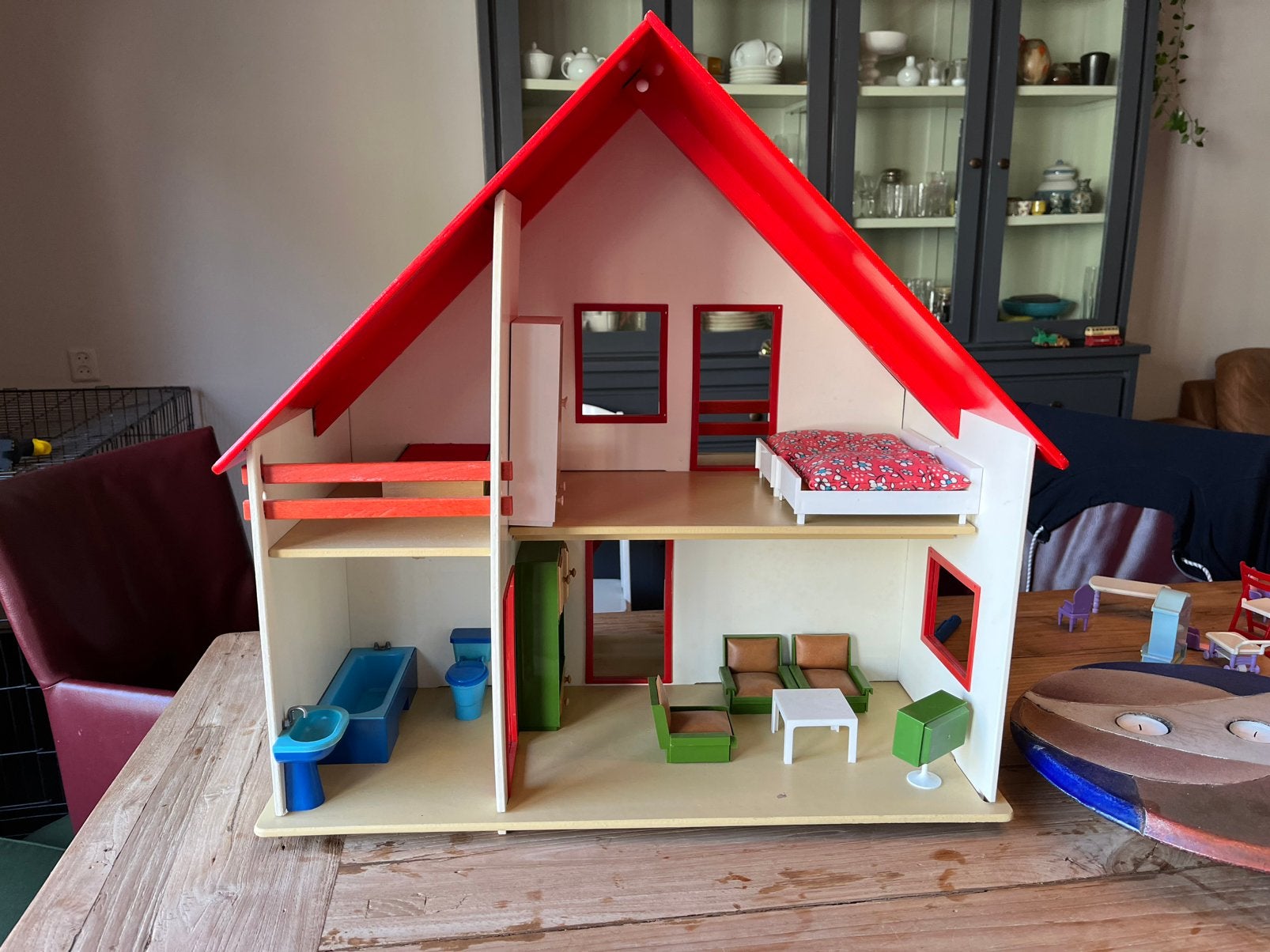 Drei-Linden Haus, origineel met nog veel meubels, Ophalen, Zo goed als nieuw, Toebehoren
