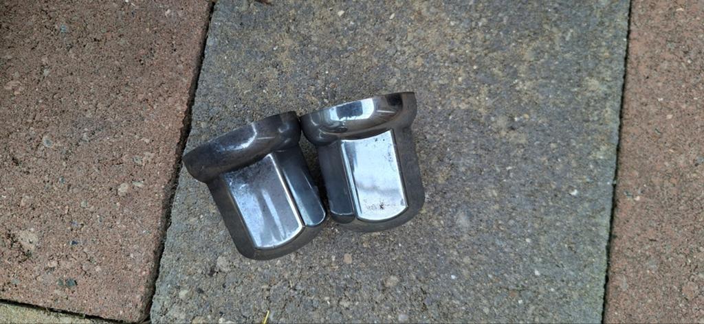 60 stuks Chrome  plastice wieldoppen voor oplegger, Ophalen of Verzenden, Gebruikt, Overige merken, Overige Auto-onderdelen