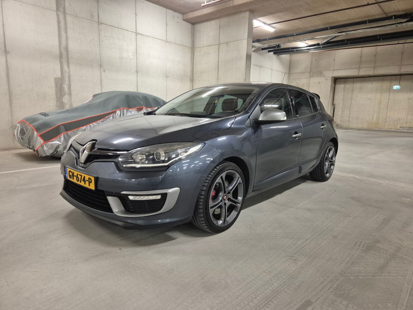 Renault Mégane 2.0 16V Turbo 220 S&S HB 2015 Grijs, Auto's, 1998 cc, 4 cilinders, 700 kg, Handgeschakeld