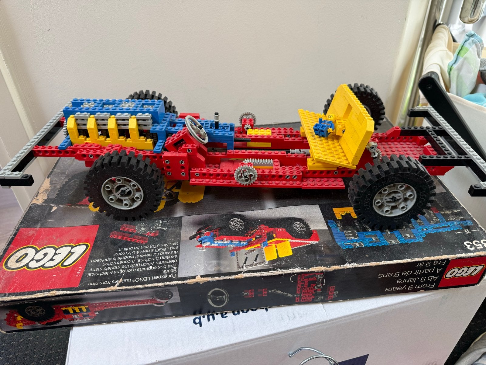 Vintage LEGO Technic Chassis met Motor (Set 853), Ophalen, Gebruikt, Lego, Complete set