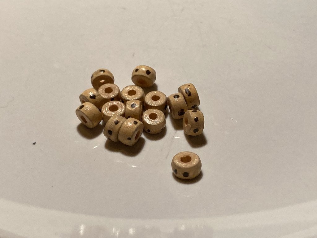 Houten kralen met zwarte stip, Hobby en Vrije tijd, Kralen en Sieraden maken, Ophalen of Verzenden, Nieuw, Kraal