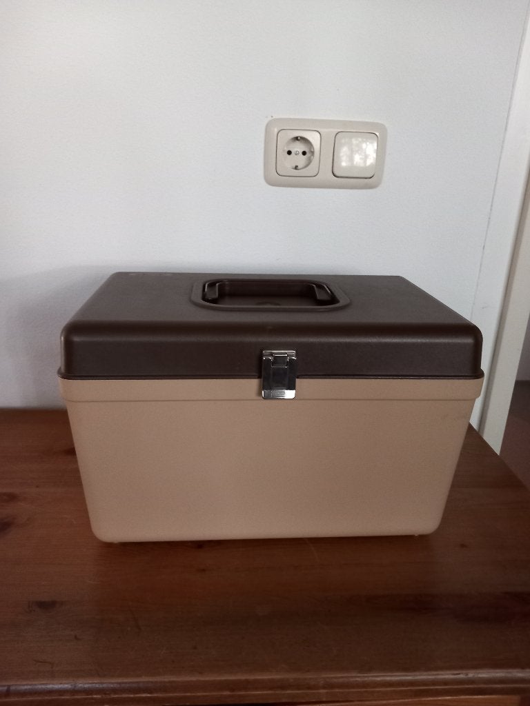Curver naaibox, Hobby en Vrije tijd, Naaien en Fournituren, Ophalen, Gebruikt, Overige typen