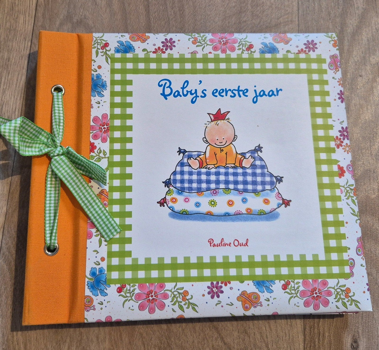 Baby's eerste jaar boek Pauline Oud, Ophalen of Verzenden, Nieuw, Kraamcadeau