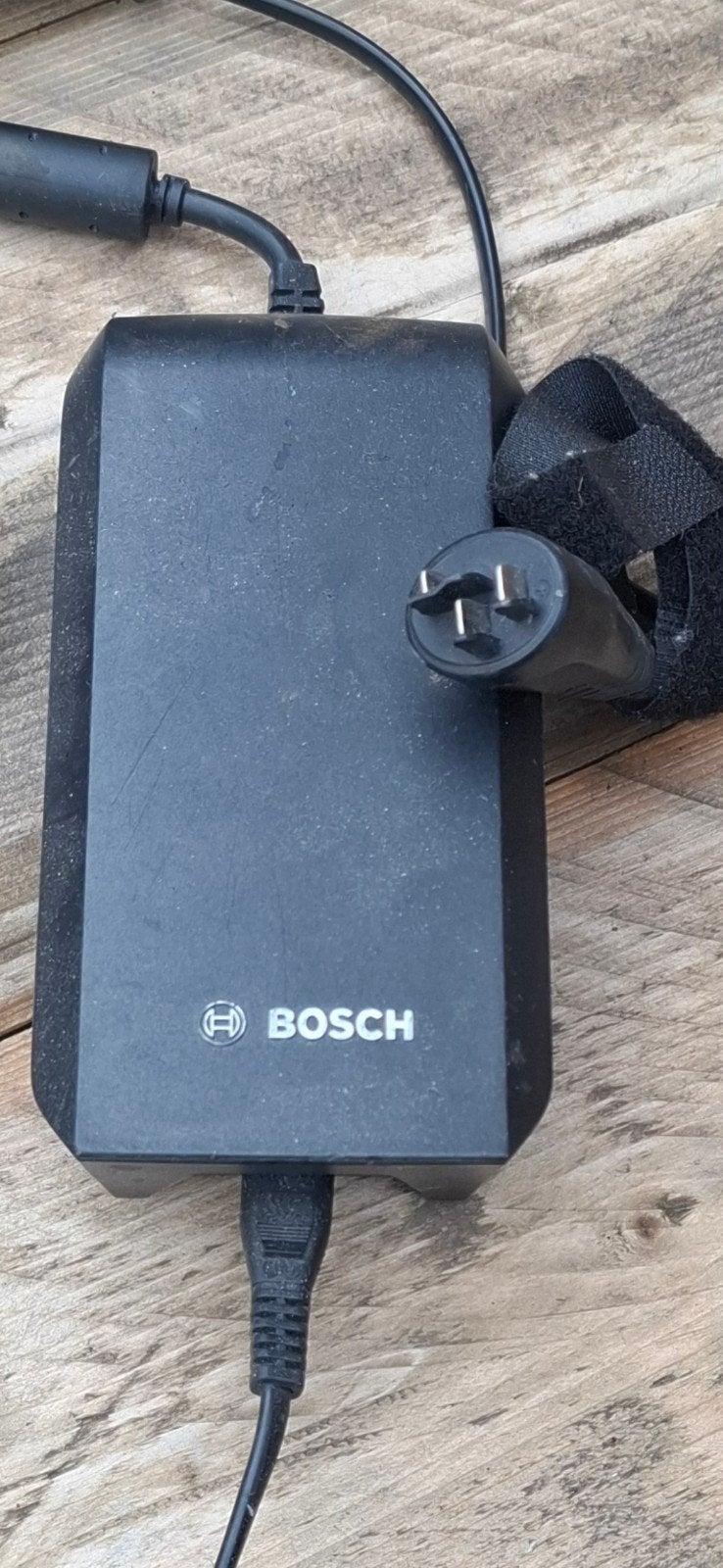 e BIKE batterij charger BOSCH BCS 220, Gebruikt