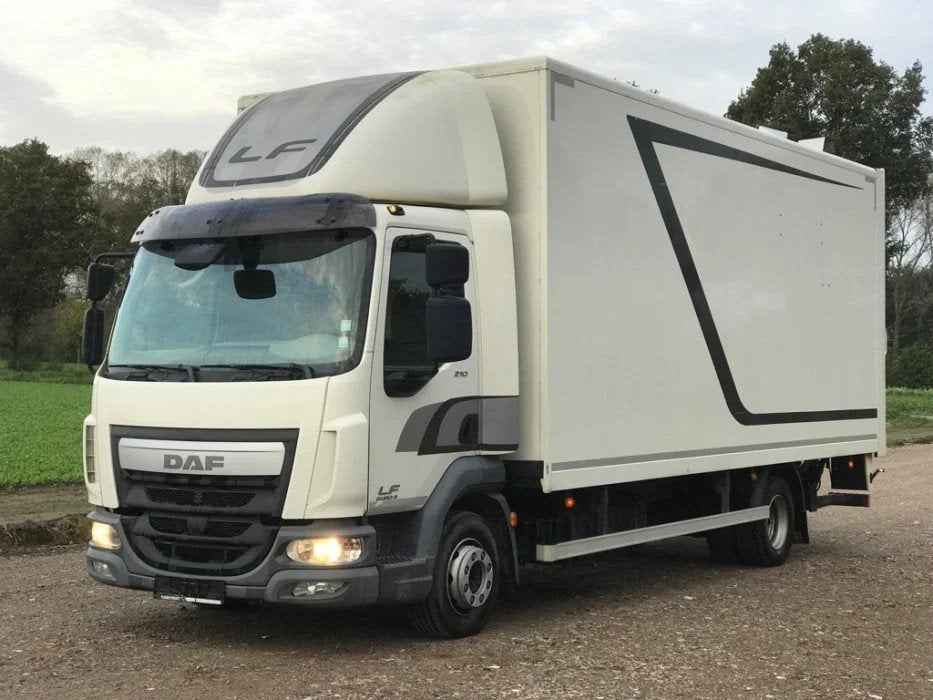 DAF LF 210 FA Euro 6 12t Hogedrukreiniger Hochdruckpumpe, Auto's, Automaat, Euro 6, Elektrische ramen, Wit