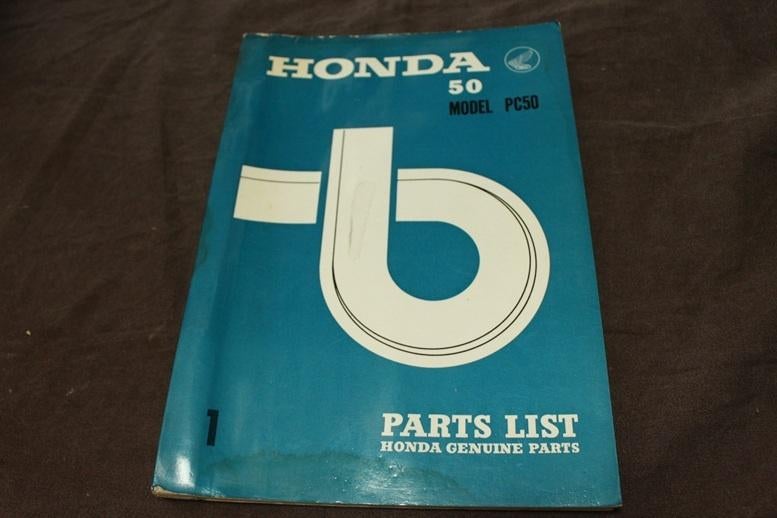 Honda PC50 1967 moped parts list onderdelen boek bromfiets, Fietsen en Brommers, Handleidingen en Instructieboekjes, Gebruikt
