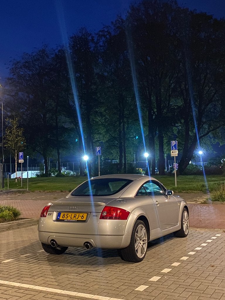 Audi TT 1.8 T Coupe Quattro 165KW 2001 Grijs, Auto's, TT, 1440 kg, Zwart, 4 cilinders
