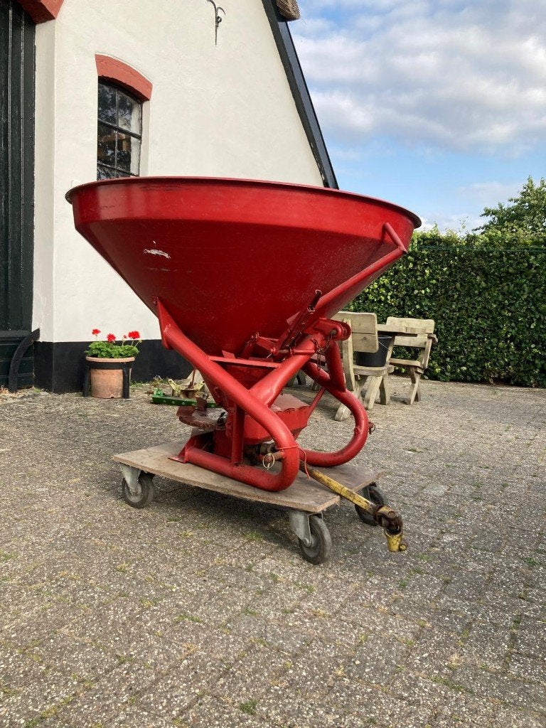Kunstmeststrooier, Ophalen, Gebruikt
