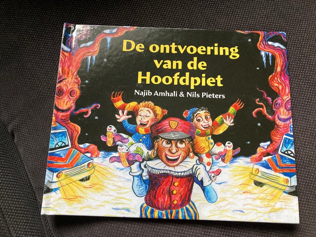 📚 De ontvoering van de Hoofdpiet - Najib Amhali, Ophalen of Verzenden, Nieuw, Fictie algemeen