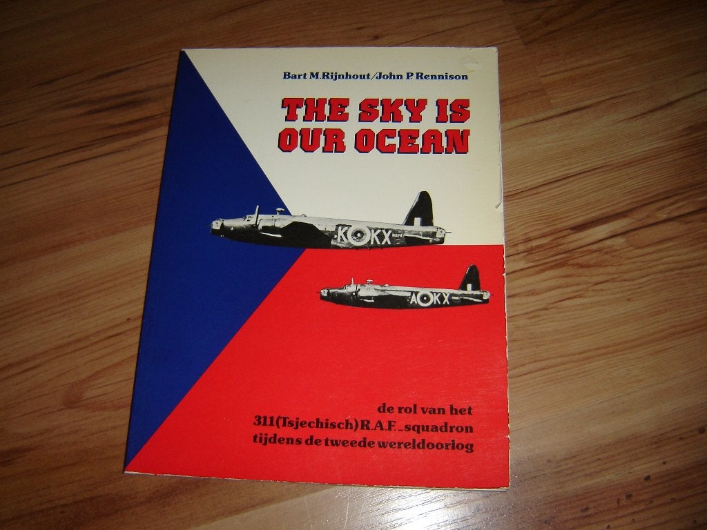 The sky is our ocean oorlog wo2 311 RAF Squadron Tjechie, Verzenden, Luchtmacht, Overige gebieden, Boek of Tijdschrift