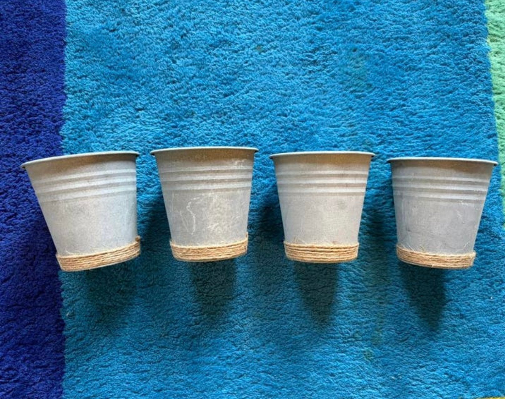 Set van 4 metalen bloempotjes (hoogte 12,5 cm), Rond, Ophalen of Verzenden, Zo goed als nieuw, Metaal