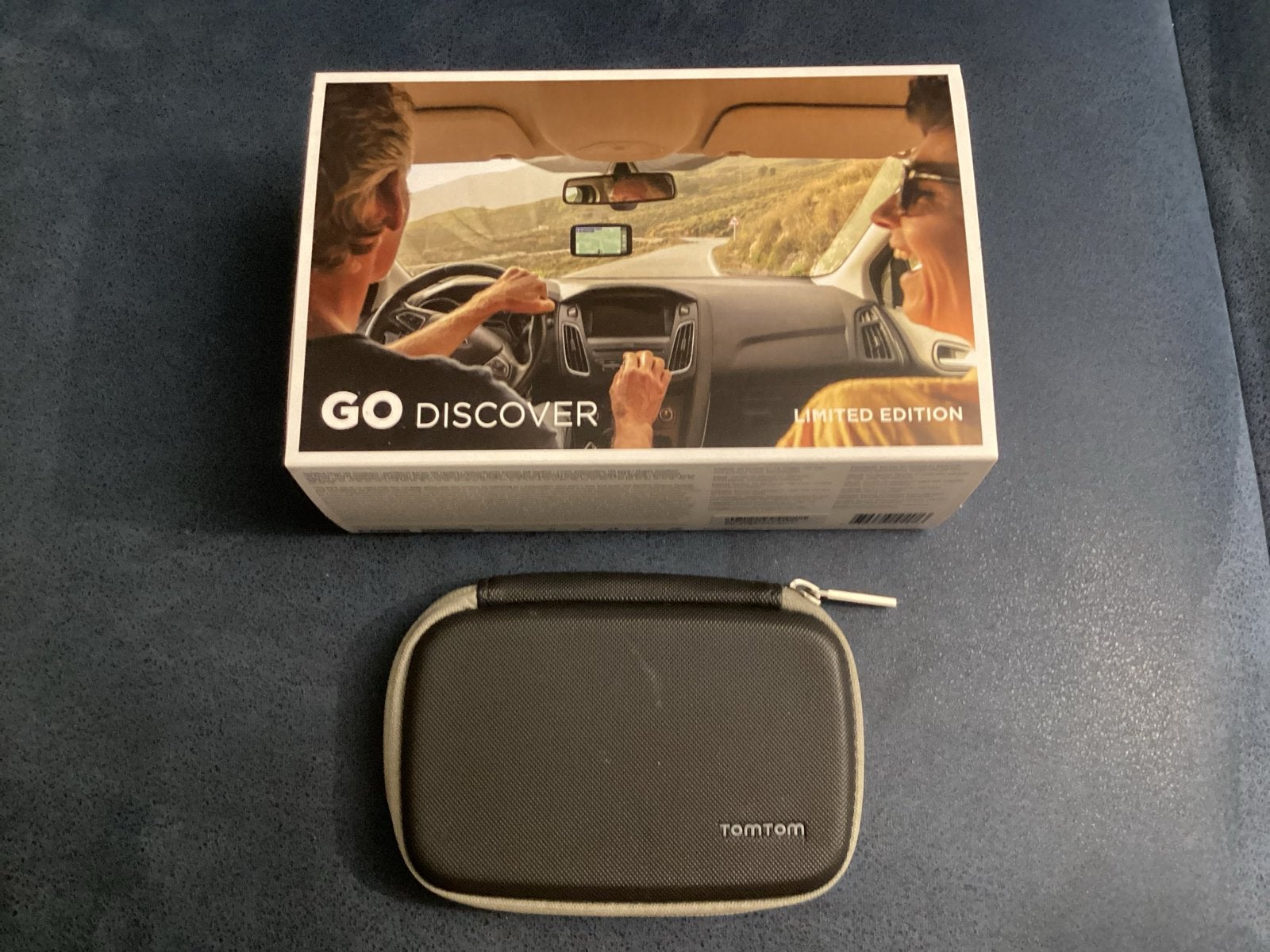 TomTom Go Discover 5 inch navigatiesysteem met hoes, Ophalen of Verzenden, Zo goed als nieuw