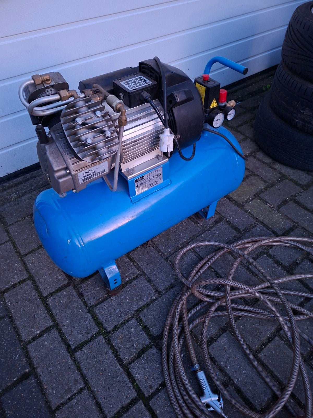 Gude Kompressor 400/10/50 N - Krachtige Luchtcompressor, Doe-het-zelf en Verbouw, Gebruikt, 10 bar of meer, 25 tot 100 liter, Mobiel