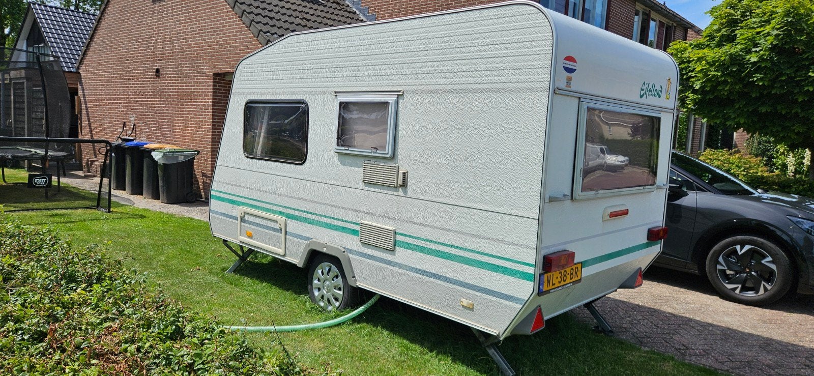 Compacte Eifelland caravan met fietsenrek., Caravans en Kamperen, Caravans, Particulier, tot en met 3, 500 - 750 kg, Standaardzit