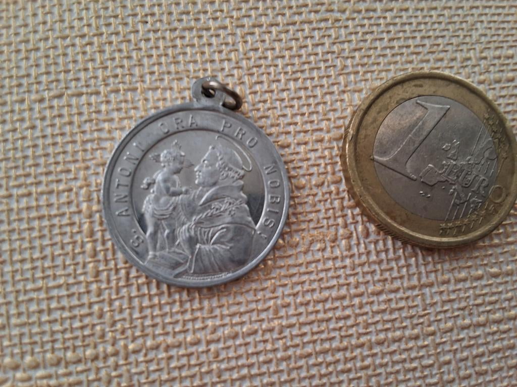 Sint-Antonius Medaille met Kindje Jezus en Lelie, Verzamelen, Religie, Ophalen of Verzenden