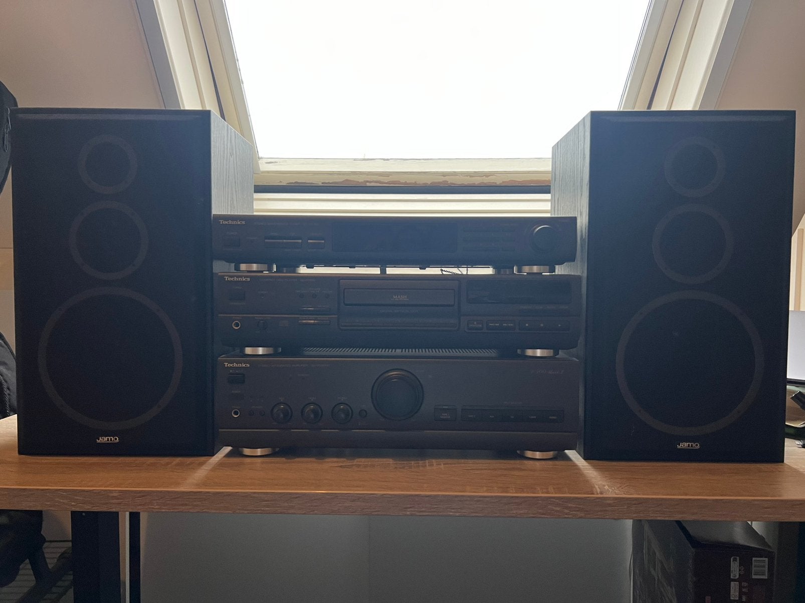 Complete Technics stereo met Jamo speakers, Cd-speler, Losse componenten, Zo goed als nieuw, Ophalen