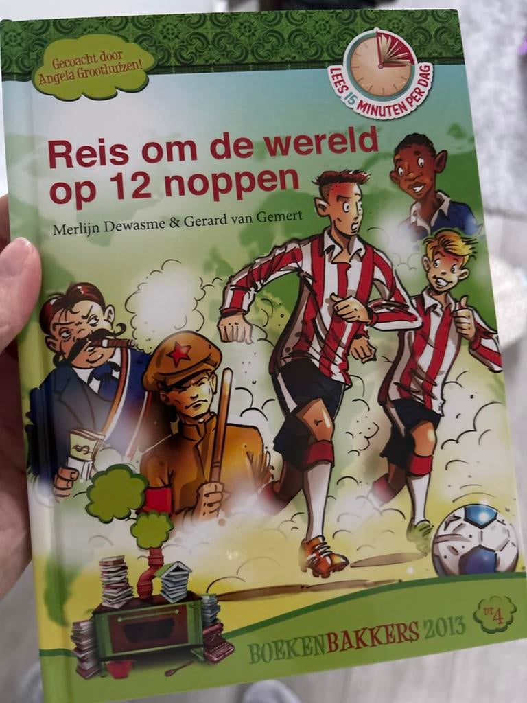Reis om de wereld op 12 noppen - BoekenBakkers 2013, Ophalen of Verzenden, Zo goed als nieuw, Fictie algemeen