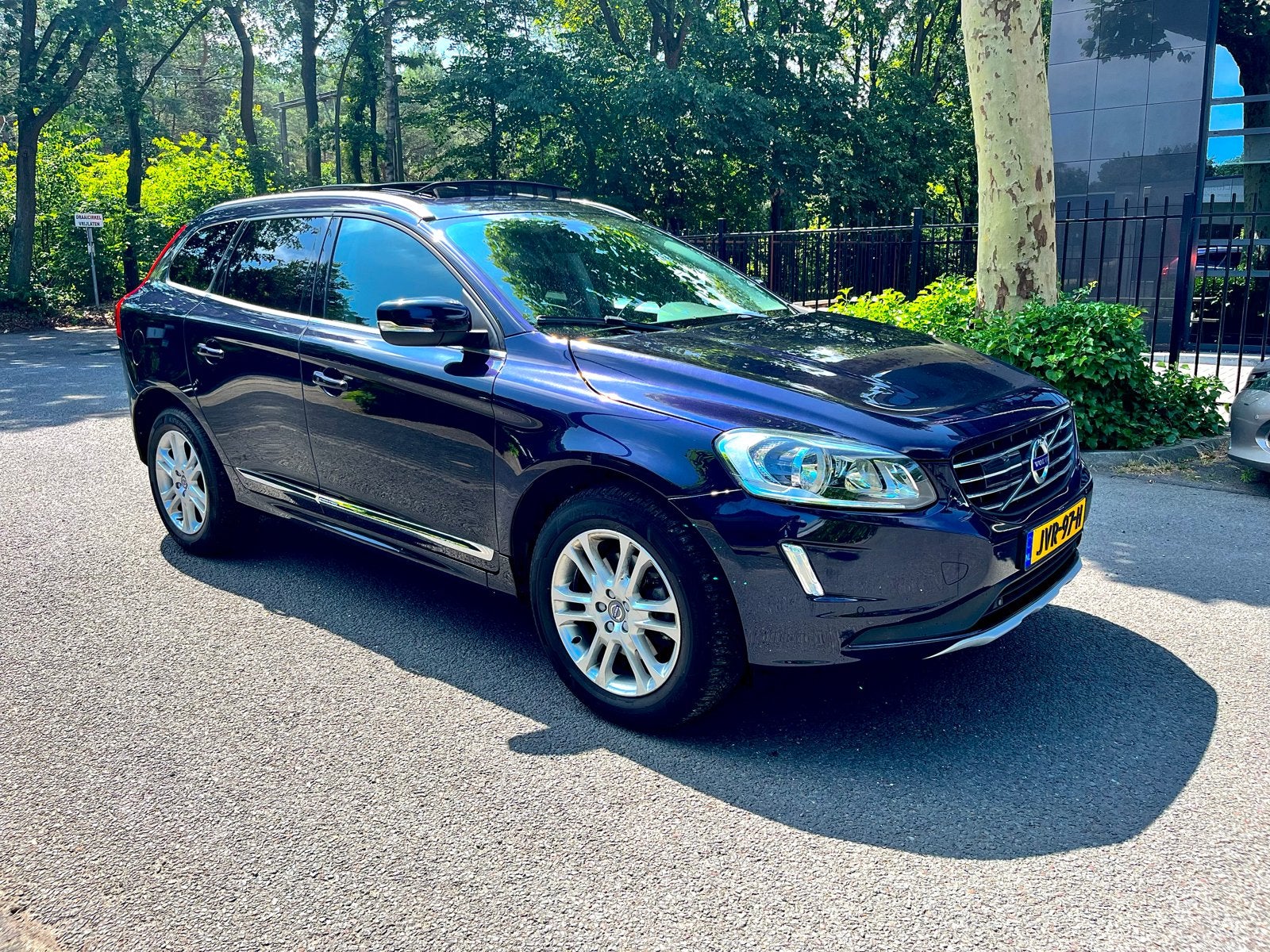 Volvo xc60 summum, carplay, winterpakket, Auto's, Zwart, 4 cilinders, Blauw, XC60