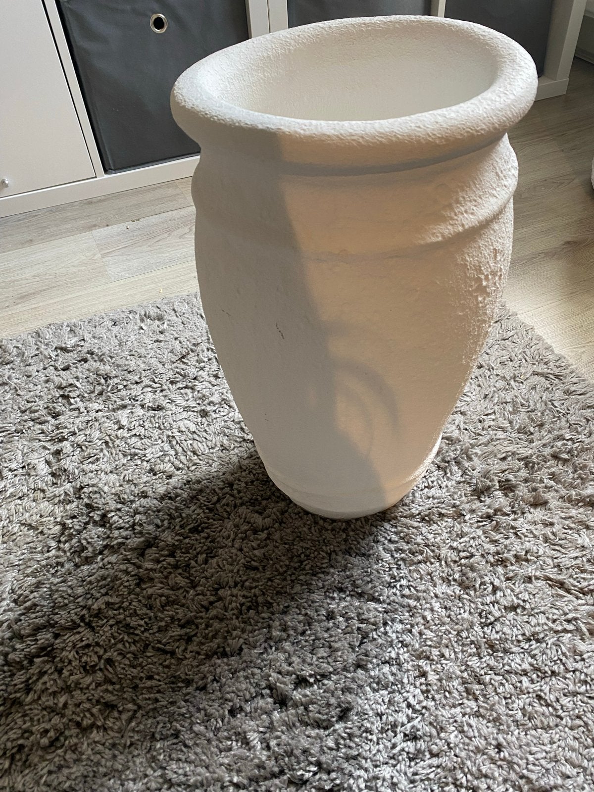 Grote stenen Deco vaas / tuinvaas - Hoog 43cm, Ophalen, Wit, Steen/keramiek, Gebruikt
