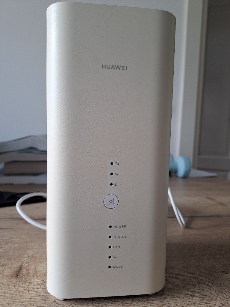 Router Huawei B818-263, Ophalen, Gebruikt, Router met modem, Huawei