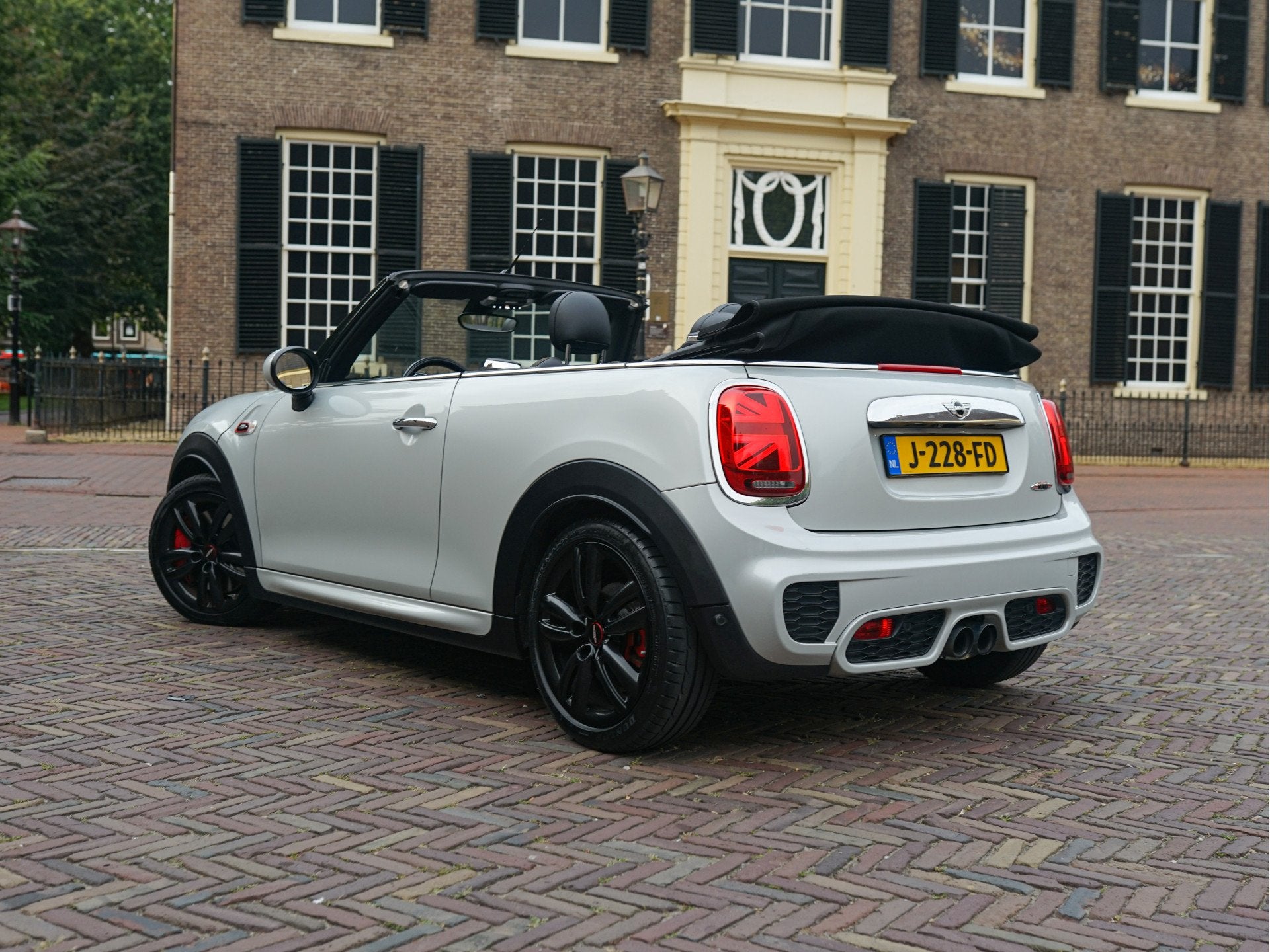 MINI Cabrio 2.0 John Cooper Works Chili Aut. l ACC l Leder l, Auto's, 1998 cc, Gebruikt, 4 cilinders, Cabriolet