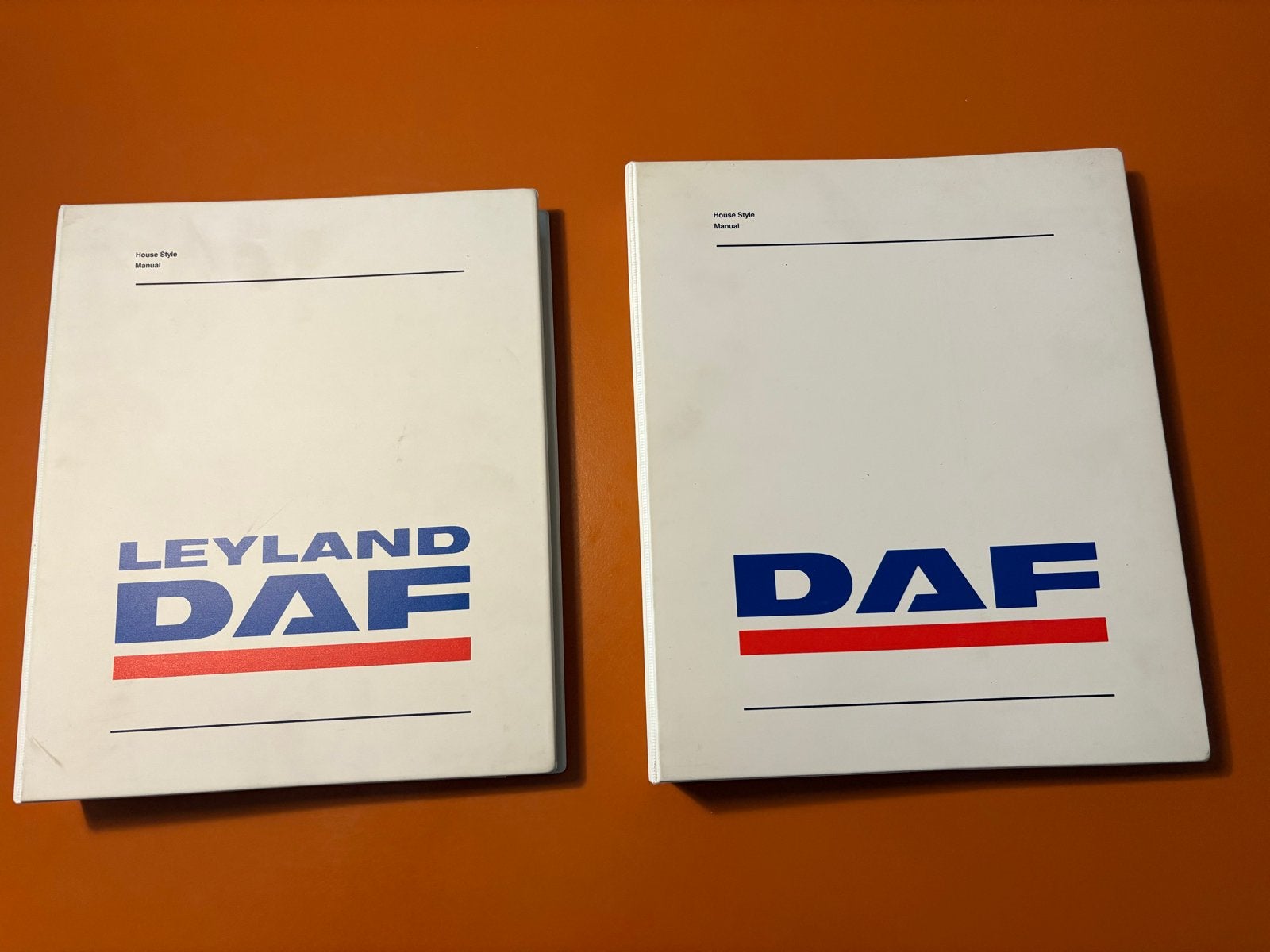 Unieke huisstijl manuals DAF en LEYLAND DAF, Ophalen of Verzenden, Gelezen, Overige merken