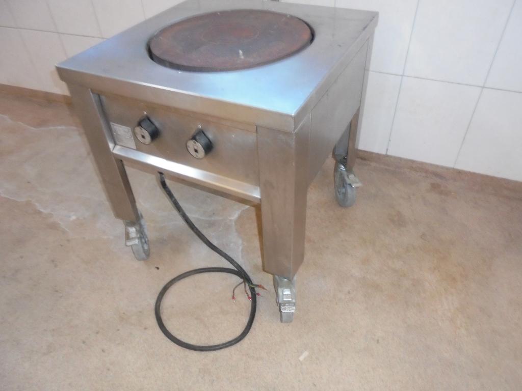 Fornuis, elektrisch fornuis, 1 pit fornuis. Buderus., Ophalen, Minder dan 85 cm, 3 kookzones of minder, Zo goed als nieuw