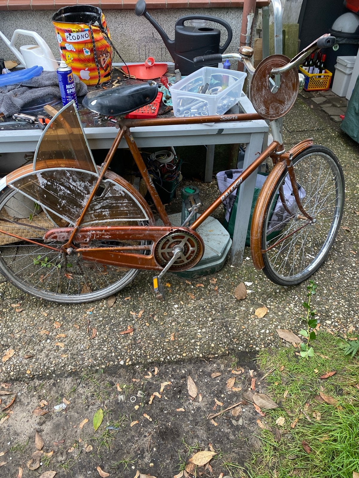Oude fiets voor onderdelen - ketting en kettingkast defect, Fietsen en Brommers, Ophalen, Gebruikt, Overige typen, Staal