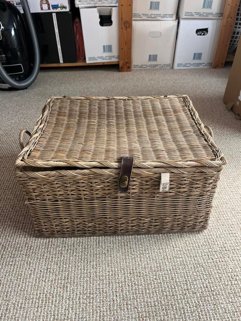 Te koop: rattan mand van Rivièra Maison, Ophalen of Verzenden, Zo goed als nieuw, Rond, Riet