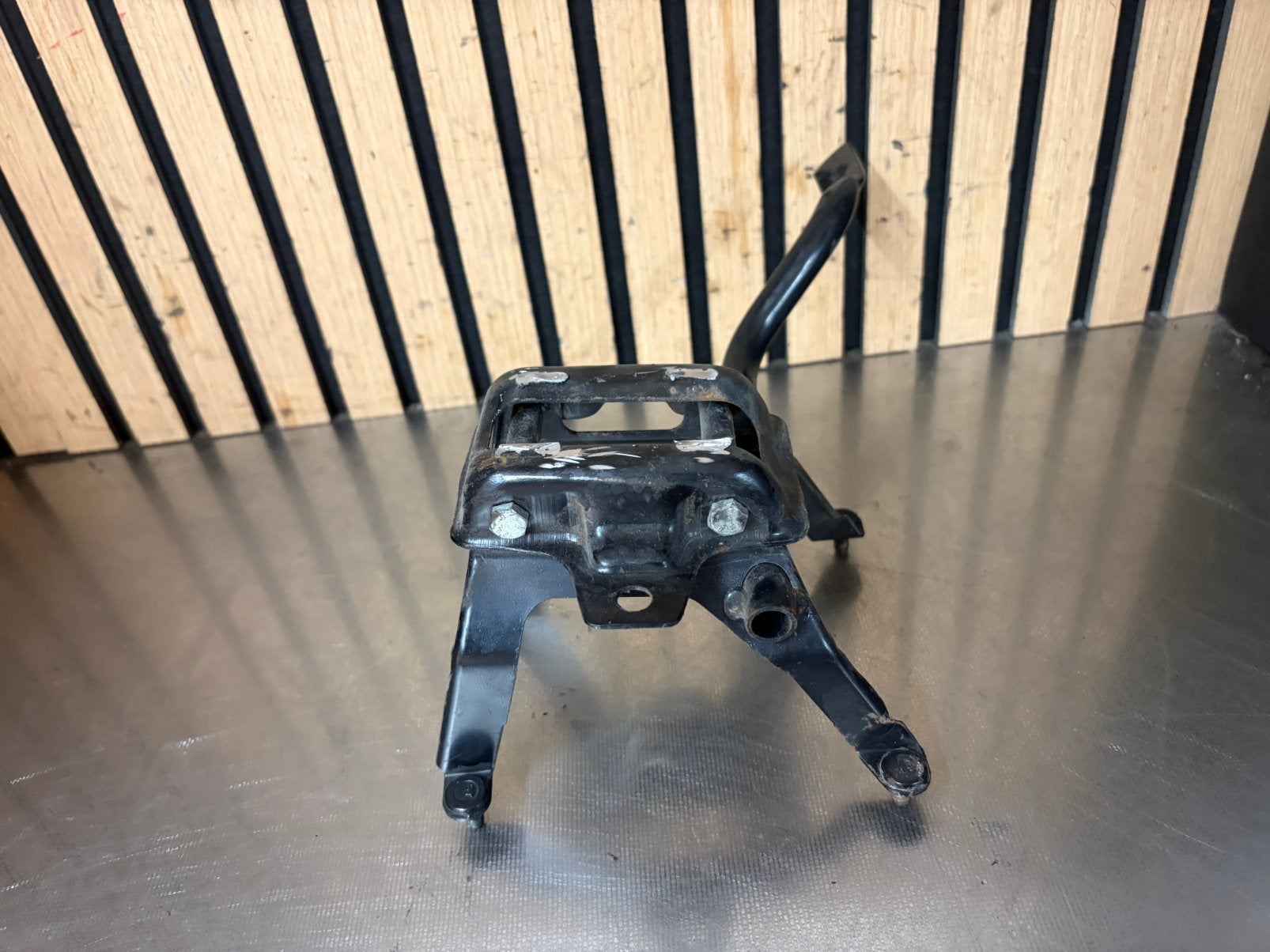 piaggio quartz radiateur beugel, Ophalen