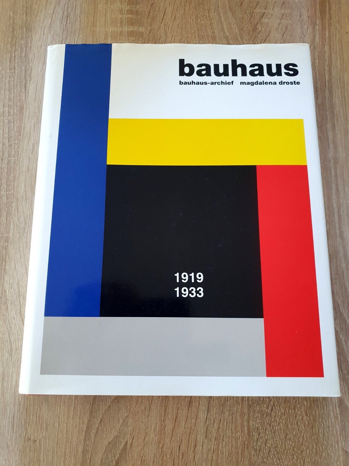Bauhaus 1919-1933 - Magdalena Droste, Boeken, Ophalen of Verzenden, Zo goed als nieuw, Overige onderwerpen