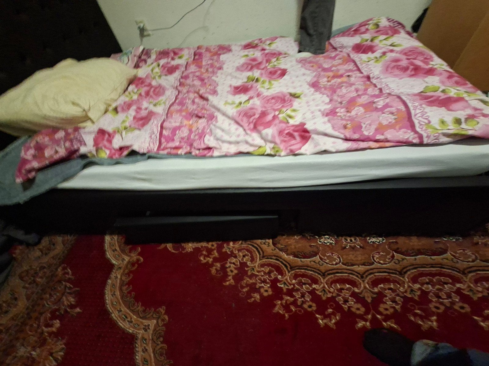 bed 140 cm 200cm, Ophalen, 180 cm of meer, 70 tot 85 cm