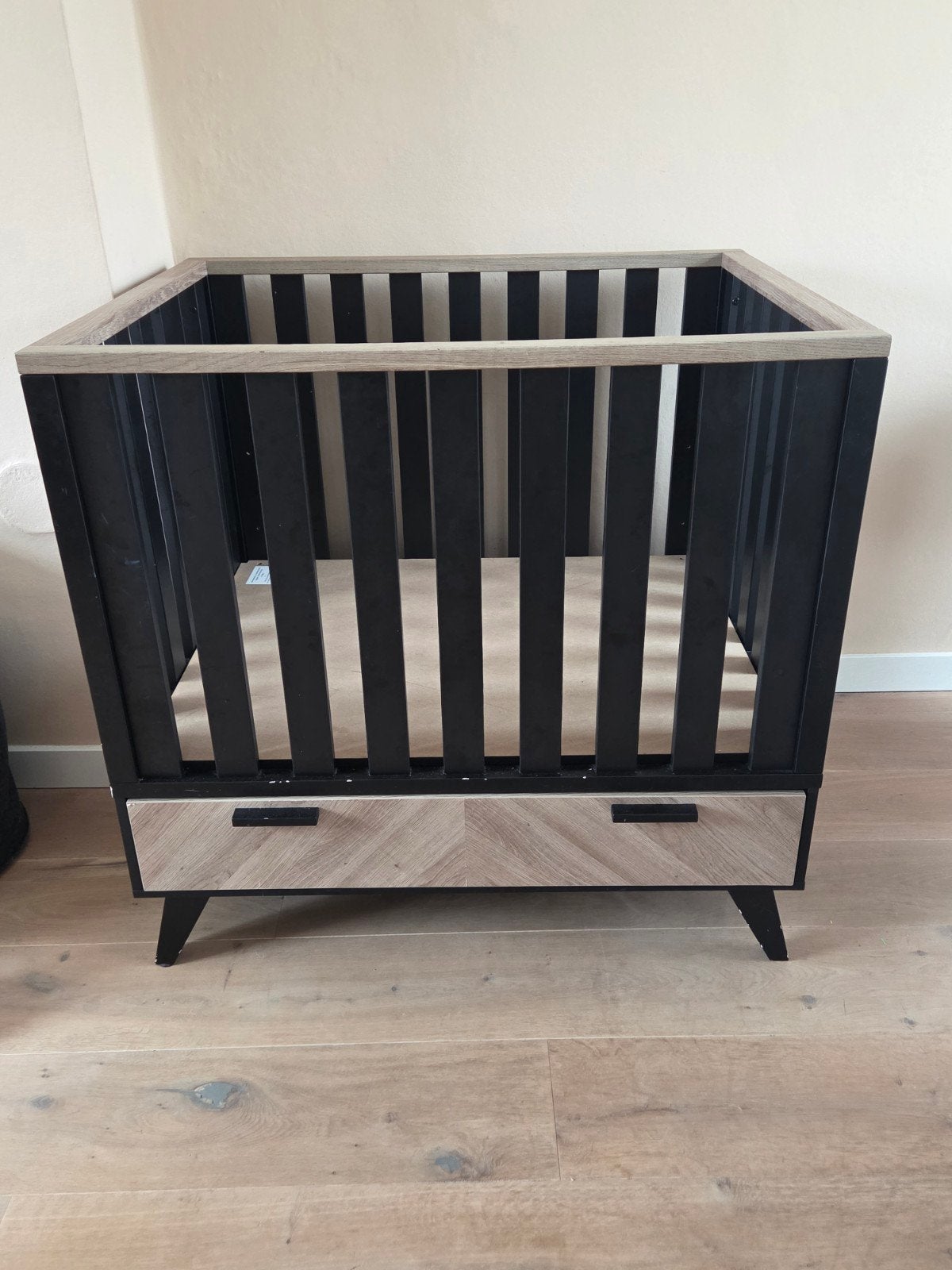 Stijlvolle babybox met lade - Interbaby, Ophalen of Verzenden, Gebruikt, Vierkant, Lade