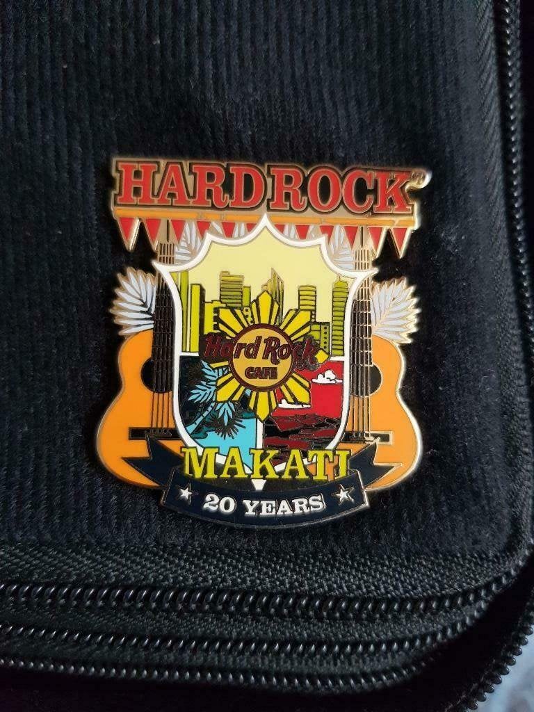 Hard rock cafe Makati 20 years Filipijnen pin, Ophalen of Verzenden, Zo goed als nieuw, Overige typen