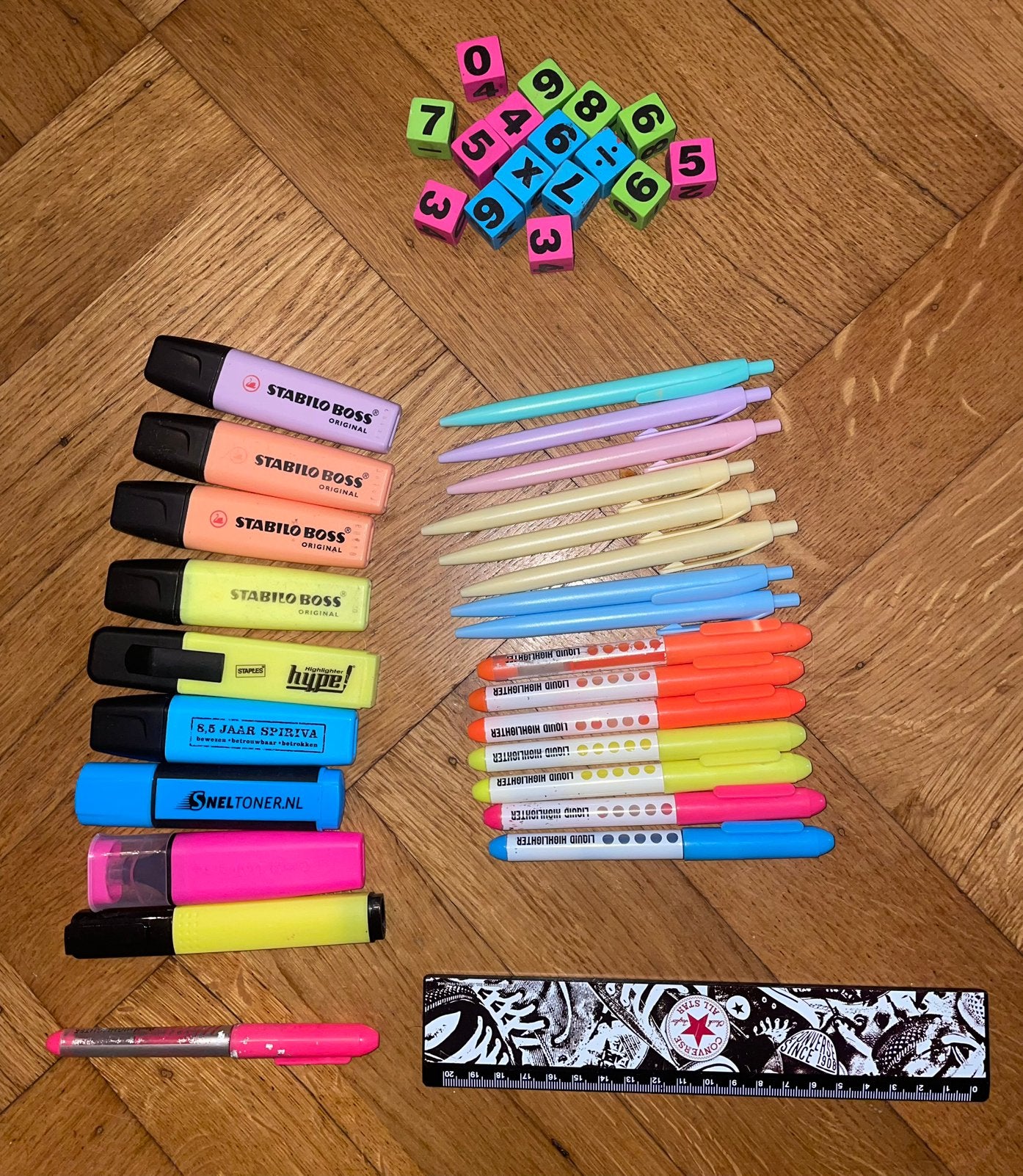 Schoolspullen pennen stabilo markers highlighter gum lineaal, Ophalen of Verzenden, Zo goed als nieuw, Potlood of Stift