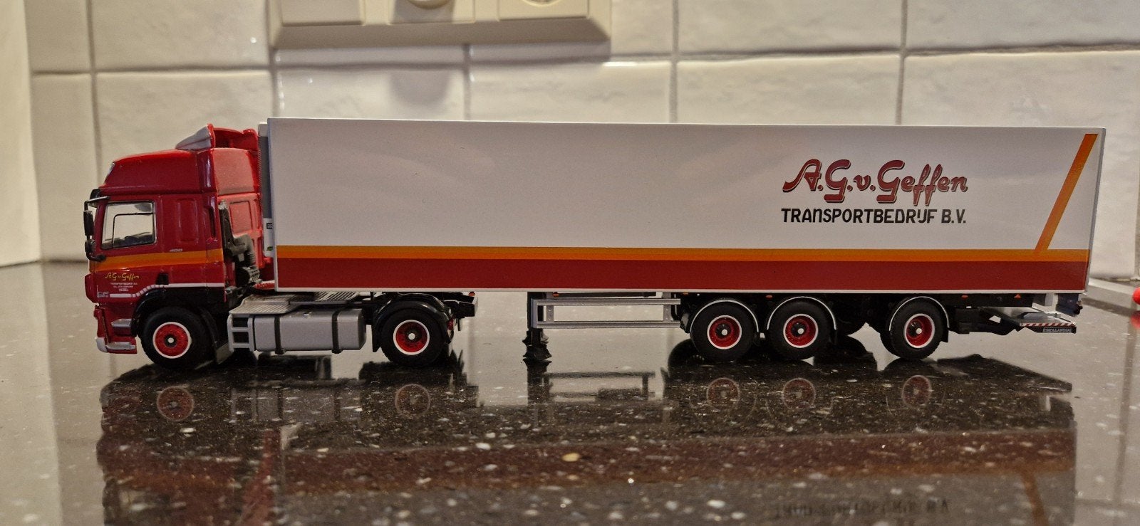 WSI Models DAF CF A.G.v.Geffen Transportbedrijf B.V., Ophalen