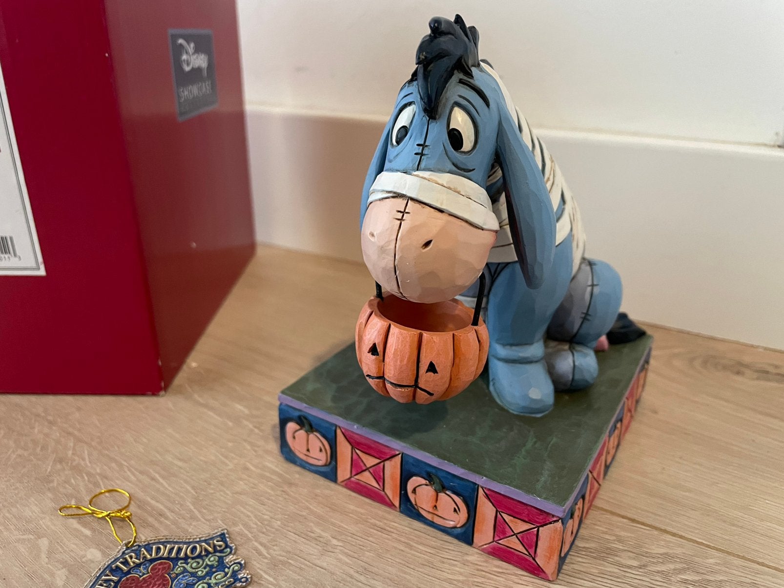 Disney traditions Jim shore EEYORE iejoor Mummy Halloween, Ophalen of Verzenden, Winnie de Poeh of vrienden, Nieuw, Beeldje of Figuurtje