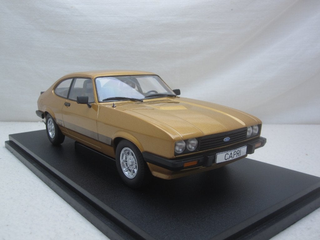 Ford Capri Mk3 3.0S 1978 Goud metallic 1:18 MCG, Hobby en Vrije tijd, Modelauto's | 1:18, Ophalen of Verzenden, Nieuw, Auto, Overige merken