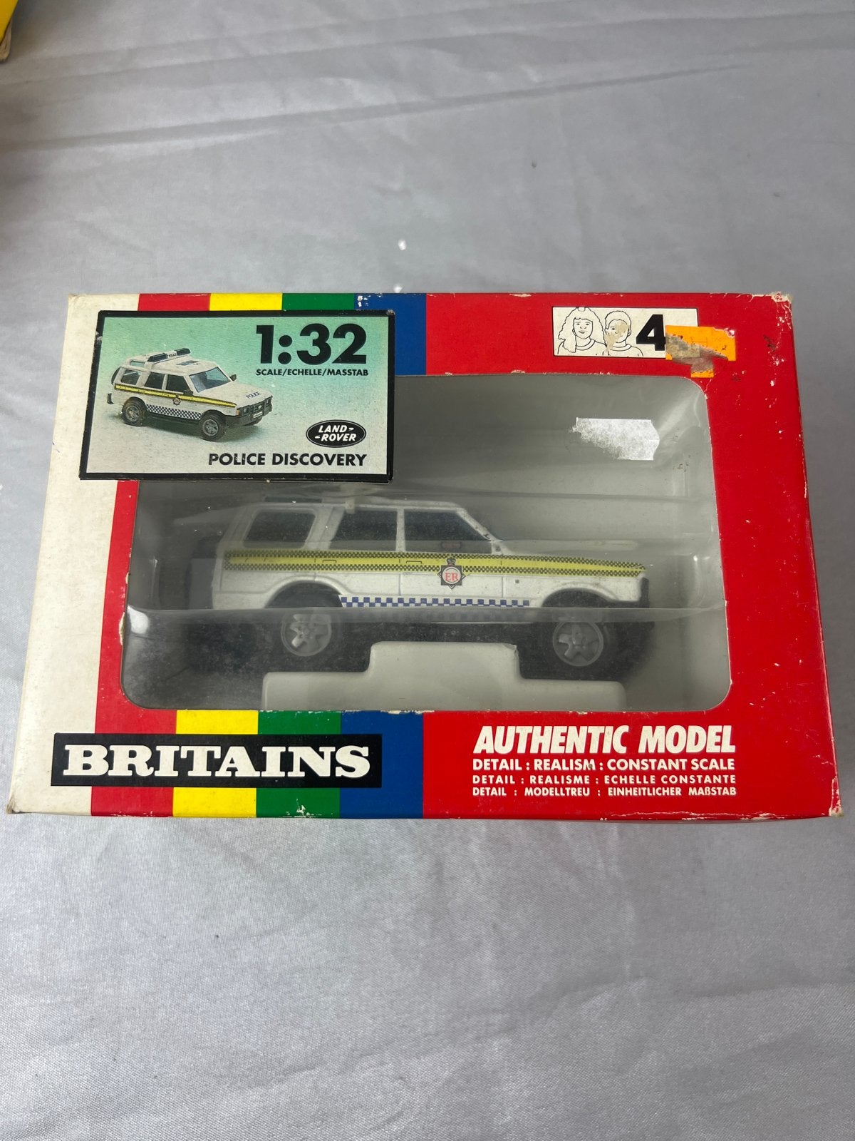 Britains 9481 Police Land Rover Discovery 1:32 Schaal, Ophalen of Verzenden, Nieuw