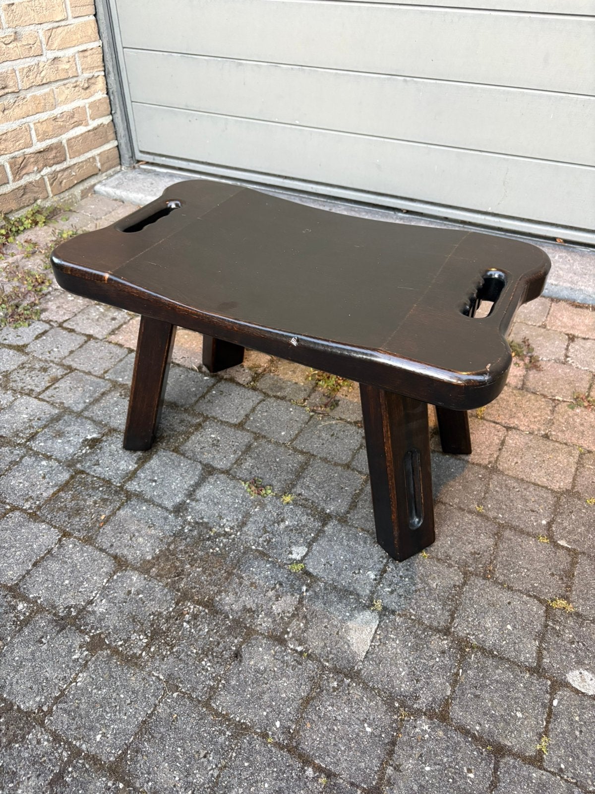Zwaar houten brutalist kruk, Huis en Inrichting, Krukjes, Ophalen, Zo goed als nieuw, Hout