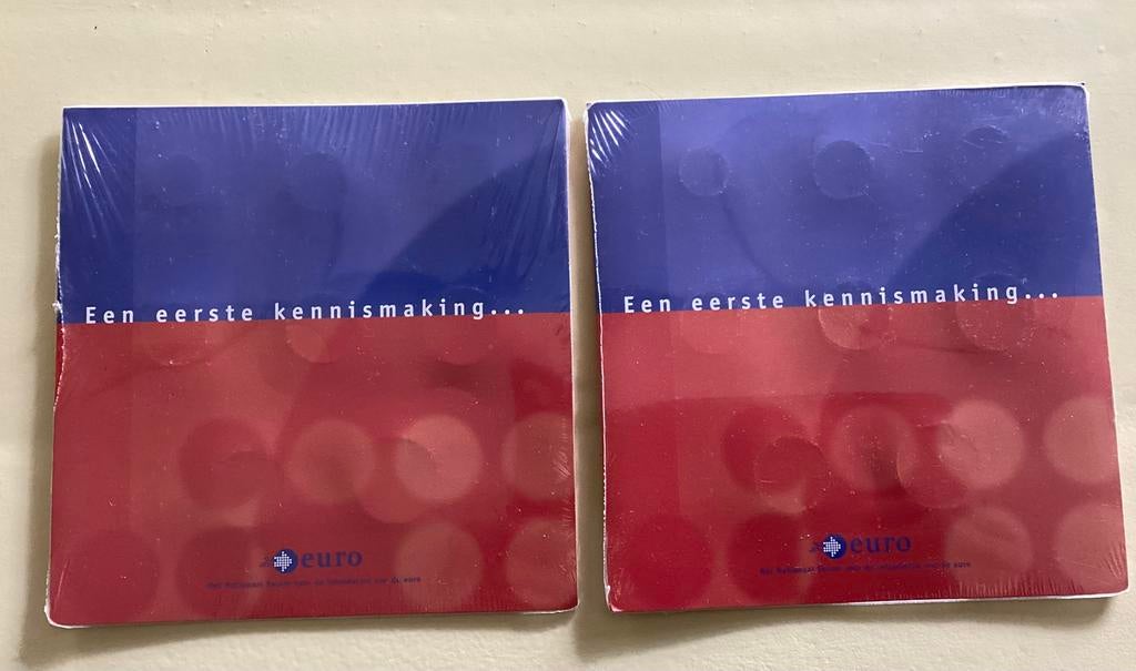 Eurokit 2001 twee setjes, geseald, Ophalen of Verzenden, Overige landen, Setje