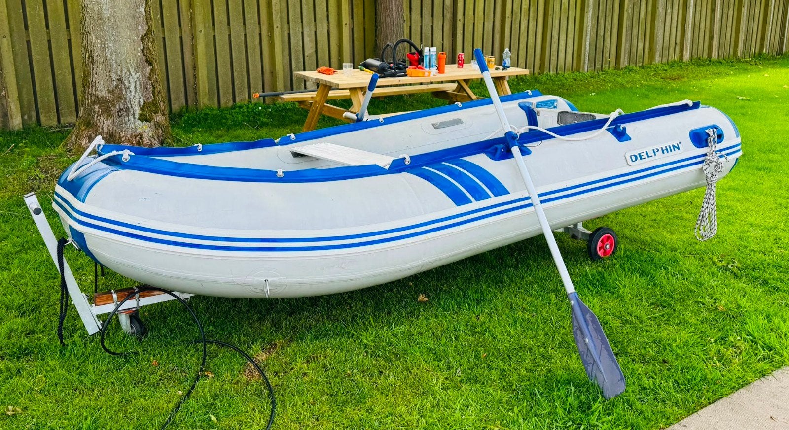 Zeer complete rubberboot met goed onderhouden motor, Ophalen, Peddels