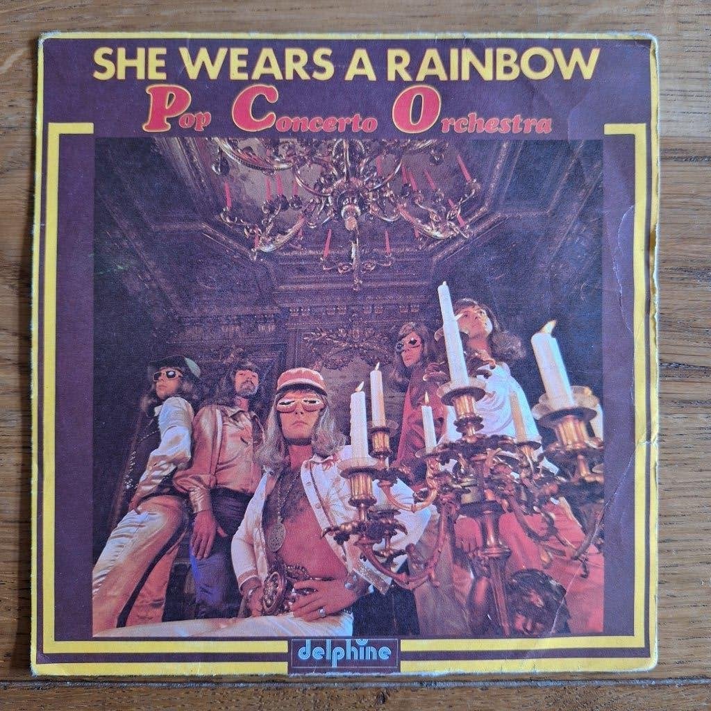 Pop Concerto Orchestra - She Wears A Rainbow (093), Ophalen of Verzenden, Gebruikt, Pop