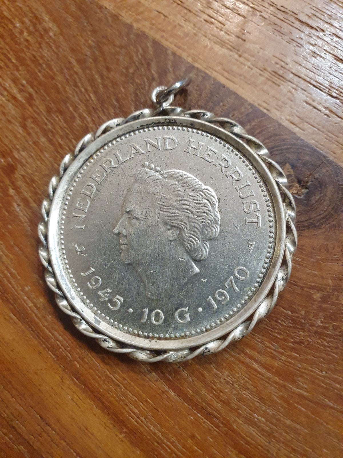 Zilveren munt hanger Koningin Juliana 1945-1970 10 Gulden, Koningin Juliana, Zilver, Ophalen of Verzenden, Losse munt